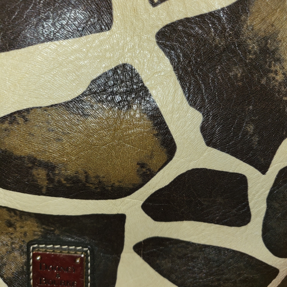 Dooney & Bourke Giraffe Print Brown Cream Shoulder Bag - Picture 4 of 11